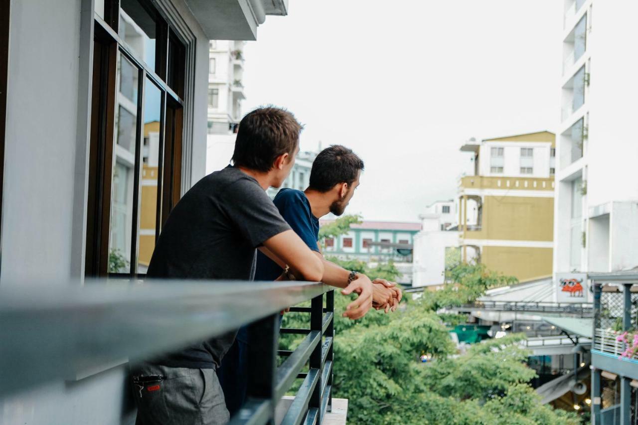 DMZ Hostel Hue Buitenkant foto