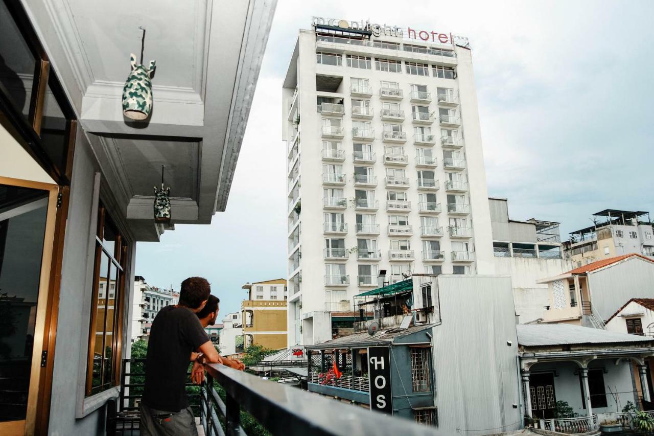 DMZ Hostel Hue Buitenkant foto